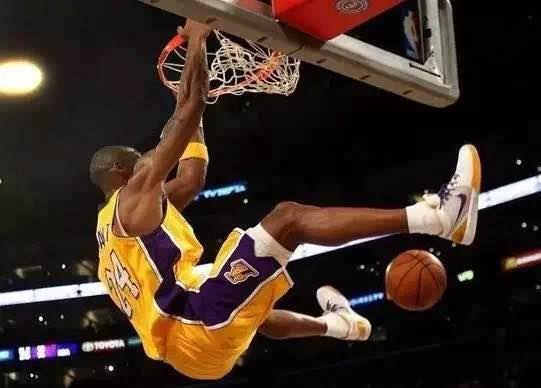 飞机NBA，两万英尺高空的篮球奇迹，你想象不到的另一种篮球生活