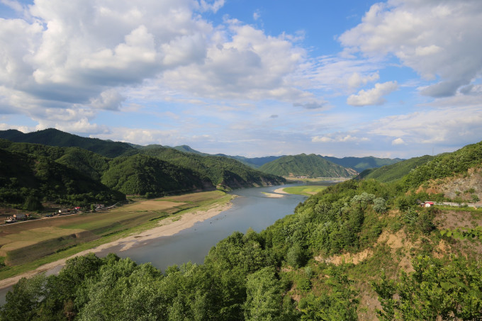 集安跟团旅游攻略，一个被鸭绿江养胖的小城，藏着不输朝鲜的美景
