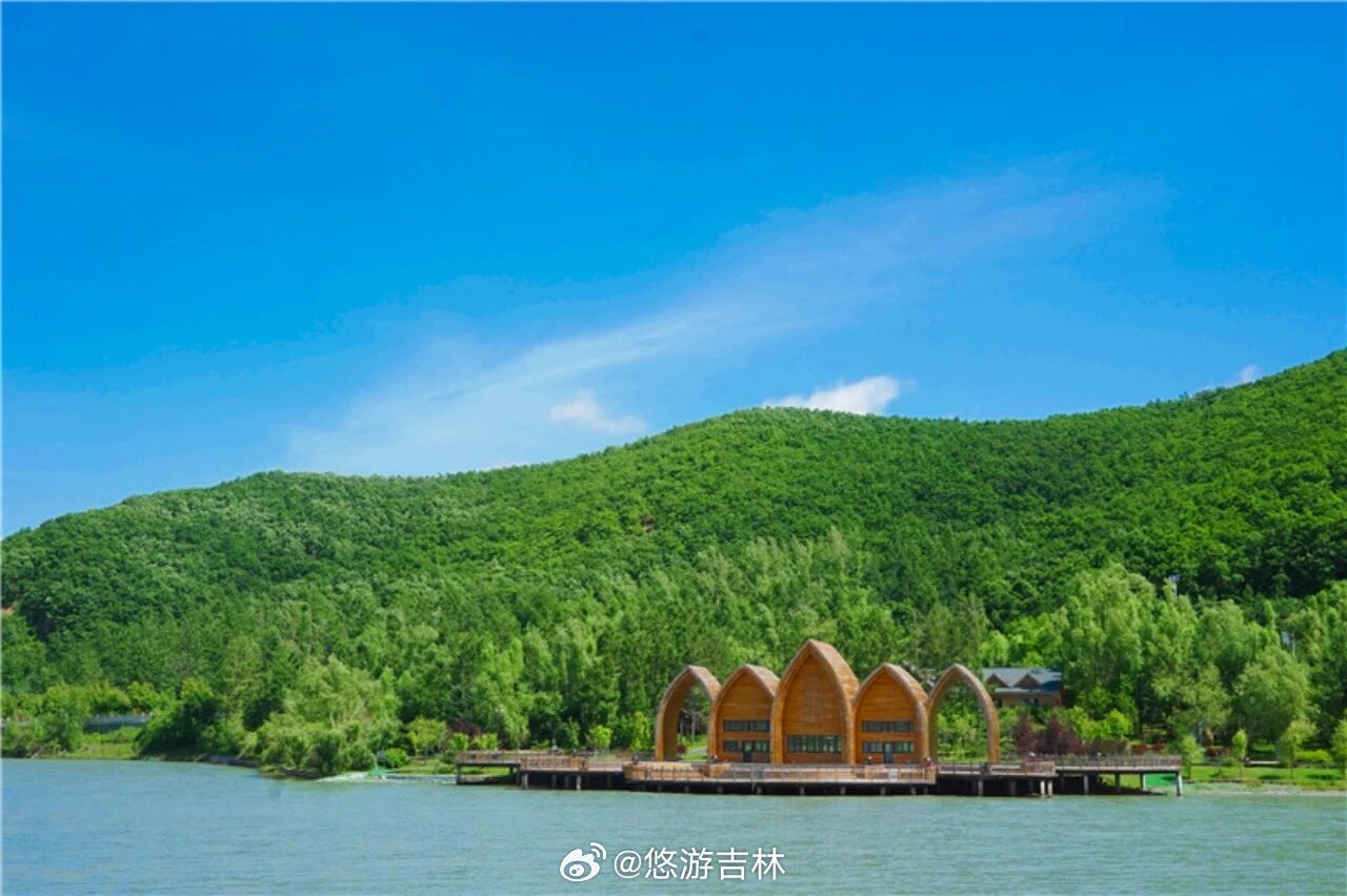 吉林通化夏季旅游攻略,22℃的绿意与烟火气,藏在这座东北小城 吉林通化夏季旅游攻略,22℃的绿意与烟火气,藏在这座东北小城