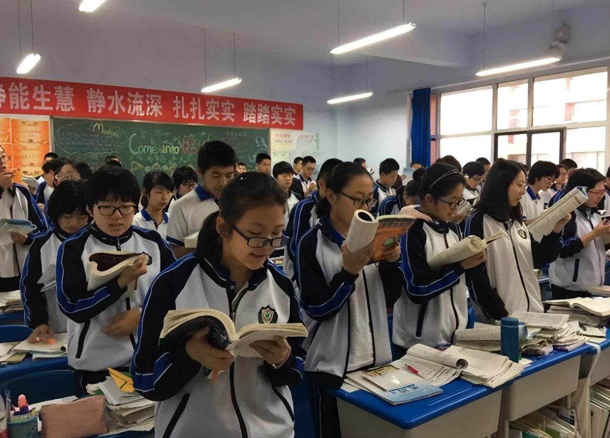 武汉大学华中科技大学为什么没进C9？这事儿说起来真有点意难平