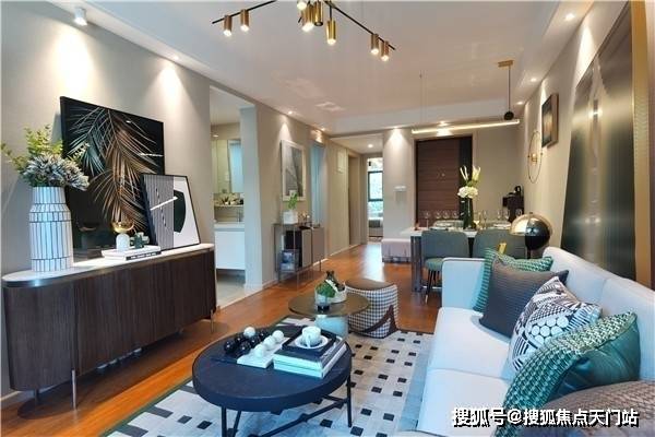 用Golang写一篇关于NBA大C的文章，从代码到球场，聊聊中锋那些事儿