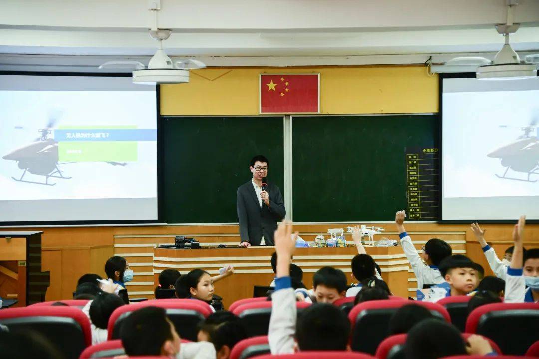 金陵科技学院电信校园卡为什么显示4g?我用Go语言写代码时的意外发现 金陵科技学院电信校园卡为什么显示4g?我用Go语言写代码时的意外发现