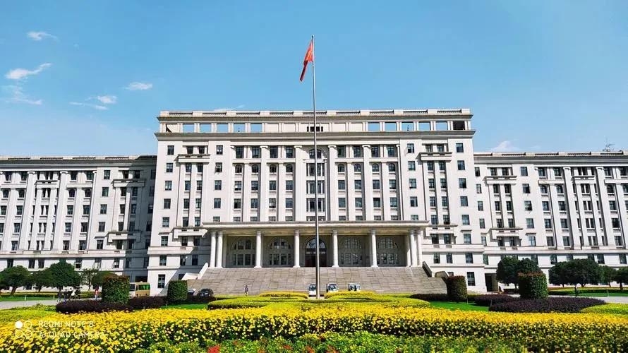 电子科技大学为什么不是C9？这事儿得从头捋一捋