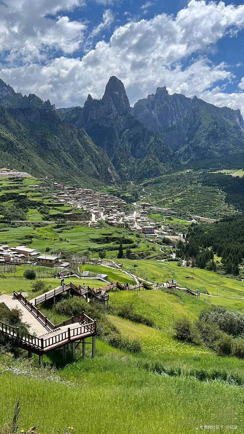 甘肃扎尕那旅游攻略，藏在石头匣子里的秘境