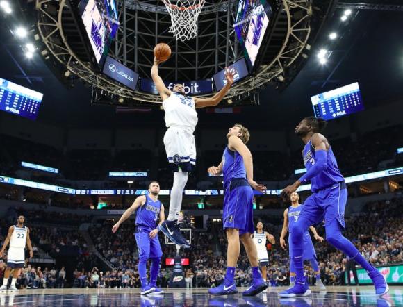 今天聊聊NBA第三场，那些在场上硬碰硬的真男人时刻