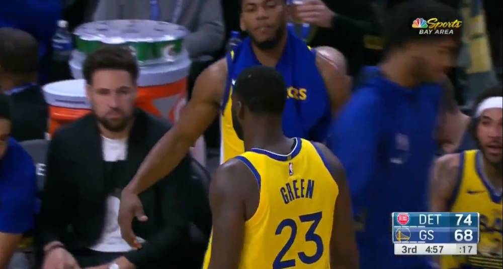 NBA驱逐出场手势，裁判的最后一击与篮球场上的红牌悬念